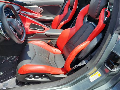 Used 2023 Chevrolet Corvette Stingray Premium Cpe w/ Z51 Performance Package RWD image 10