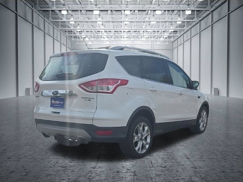 Used 2016 Ford Escape Titanium w/ Equipment Group 301A AWD/4WD image 7