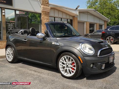 Used 2011 MINI Cooper John Cooper Works FWD image 9