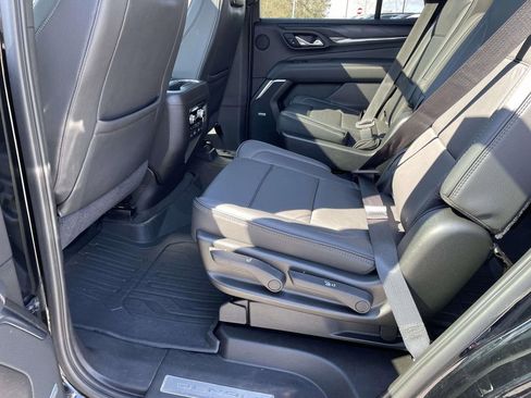 Used 2021 GMC Yukon Denali w/ Denali Ultimate Package image 14