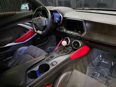 Used 2021 Chevrolet Camaro ZL1 RWD image 41