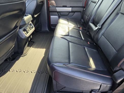 Used 2024 Ford F250 Lariat w/ Lariat Ultimate Package image 27