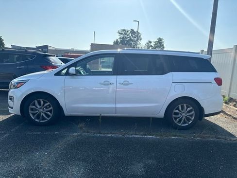 Used 2020 Kia Sedona EX FWD image 1