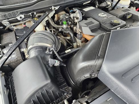 Used 2021 RAM 3500 Laramie image 22