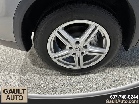 Used 2014 Porsche Cayenne S AWD/4WD image 21