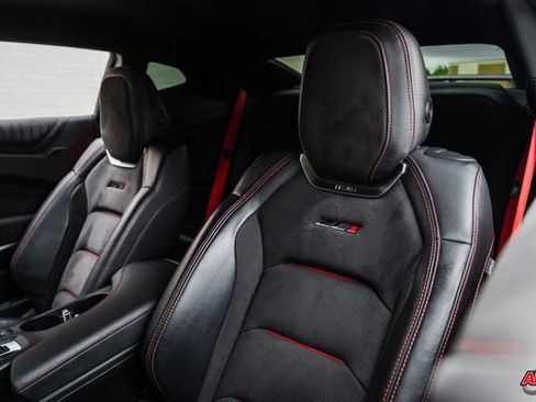 Used 2020 Chevrolet Camaro ZL1 RWD image 23