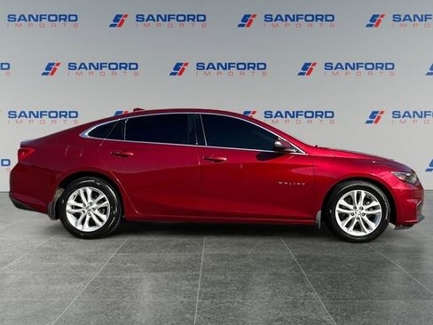 Used 2018 Chevrolet Malibu LT FWD image 6