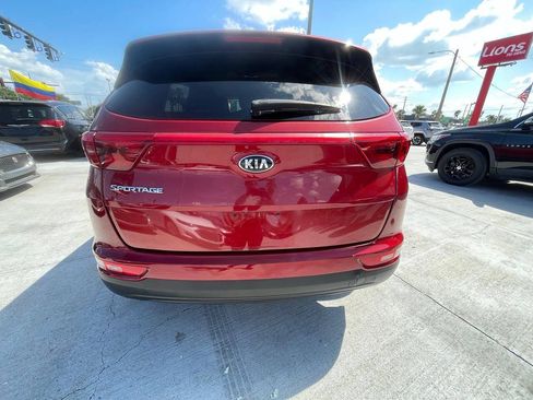 Used 2019 Kia Sportage LX AWD/4WD image 7
