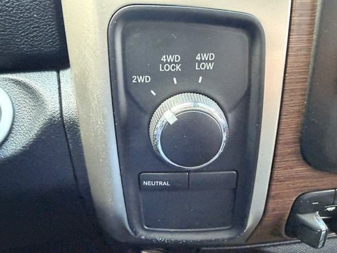 Used 2015 RAM 2500 Laramie AWD/4WD image 24