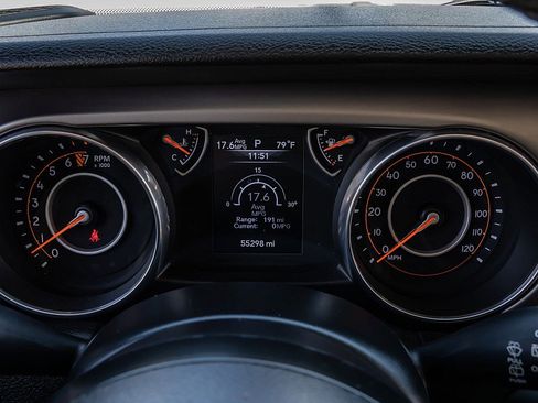 Used 2018 Jeep Wrangler Unlimited Sport S AWD/4WD image 32