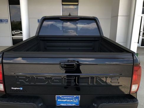 New 2026 Honda Ridgeline Black Edition image 13