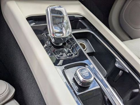 Used 2023 Volvo XC60 T8 Ultimate w/ Protection Package Premier image 15