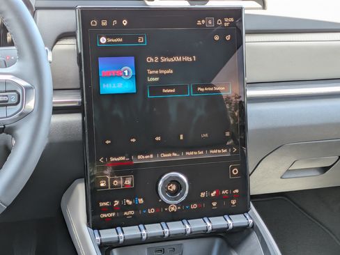 New 2027 GMC Terrain Elevation w/ Elevation Premium Package FWD image 19