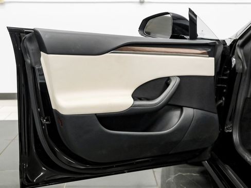 Used 2023 Tesla Model S Standard Range image 35