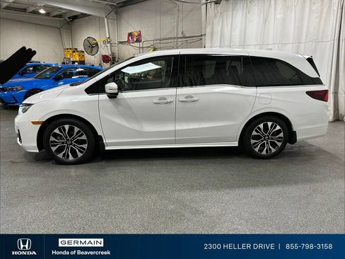 Certified 2025 Honda Odyssey Elite image 5