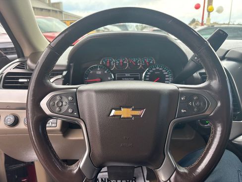 Used 2018 Chevrolet Suburban LT w/ LT Signature Package AWD/4WD image 12