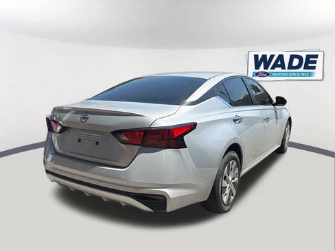 Used 2023 Nissan Altima 2.5 S FWD image 6