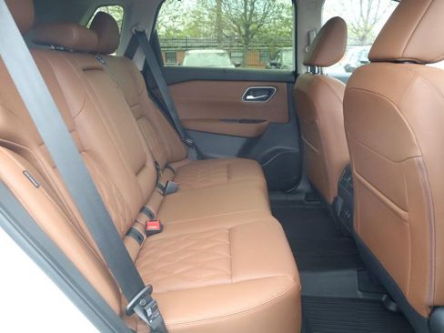 New 2026 Nissan Rogue Platinum w/ Platinum Premium Package image 23