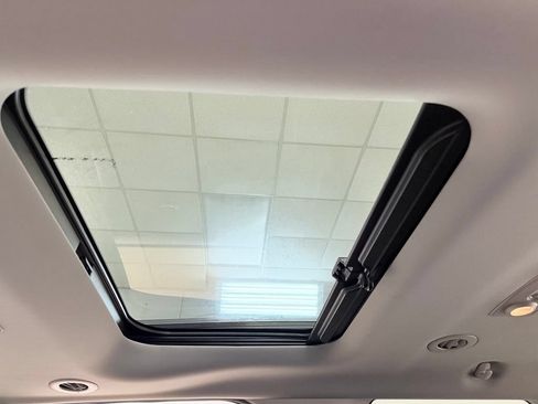Used 2016 GMC Acadia Denali AWD/4WD image 27