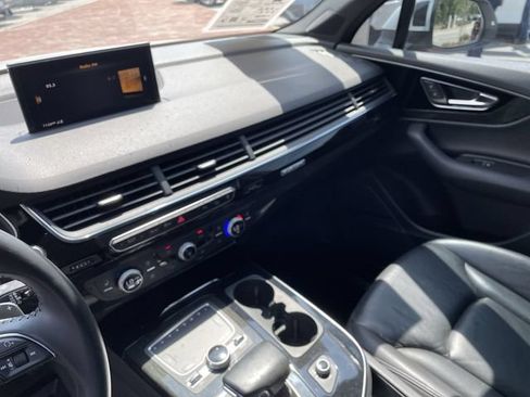 Used 2017 Audi Q7 3.0T Premium Plus AWD/4WD image 13