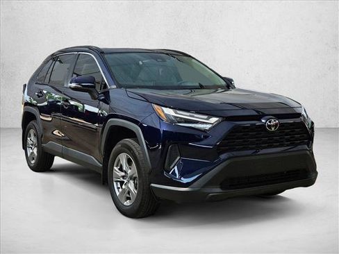 Used 2025 Toyota RAV4 XLE w/ Convenience Package FWD image 3