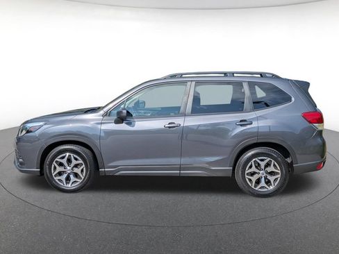 Used 2022 Subaru Forester Premium AWD/4WD image 3