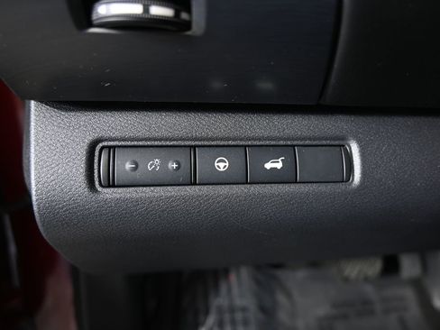 Used 2023 Nissan Pathfinder SL AWD/4WD image 27