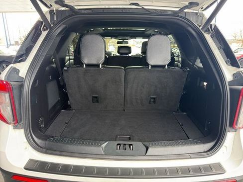 Certified 2021 Ford Explorer ST w/ ST Street Pack image 17