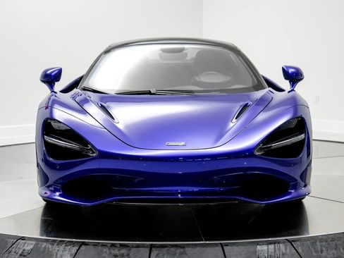 Used 2026 McLaren 750S Spider RWD image 3