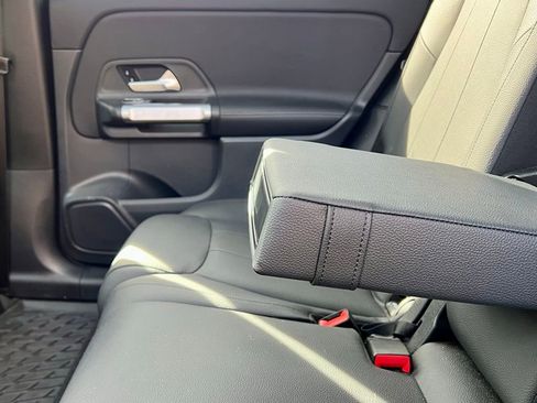 Certified 2023 Mercedes-Benz GLB 250 4MATIC image 13