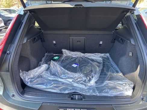 New 2026 Volvo XC40 B5 Plus w/ Protection Package Premier AWD/4WD image 17