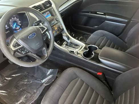 Used 2014 Ford Fusion SE FWD image 11