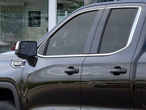 New 2026 GMC Sierra 1500 SLE image 12