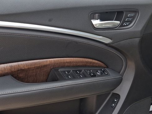 Used 2020 Acura MDX w/ Technology Package image 11