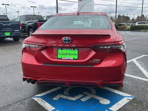 Used 2023 Toyota Camry XSE w/ Cold Weather Package image 7