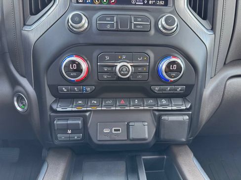Certified 2021 GMC Sierra 1500 Denali w/ Driver Alert Package II AWD/4WD image 31