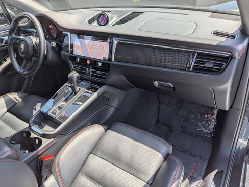 Certified 2024 Porsche Macan GTS AWD/4WD image 26