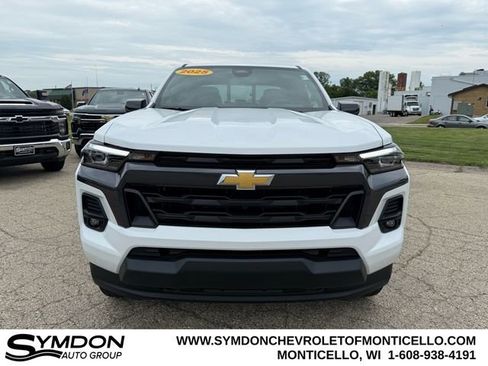 New 2025 Chevrolet Colorado LT w/ LT Convenience Package image 2