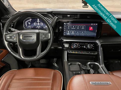 Used 2024 GMC Sierra 3500 Denali Ultimate image 2