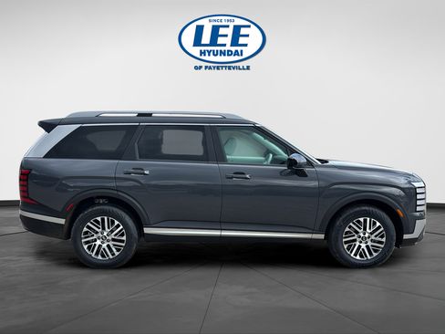 New 2026 Hyundai Palisade SEL FWD image 2