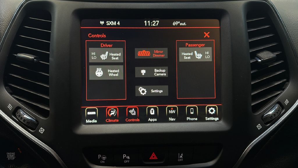 Used 2023 Jeep Cherokee Altitude Lux AWD/4WD image 33