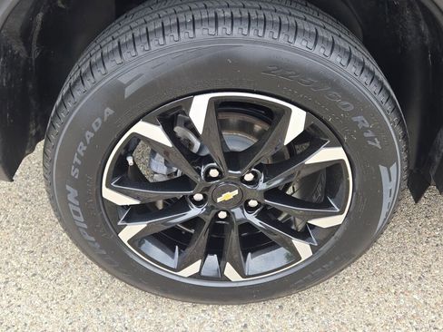 Used 2021 Chevrolet TrailBlazer LT w/ Convenience Package FWD image 9