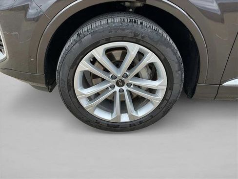 Used 2025 Audi Q7 3.0T Premium Plus image 9