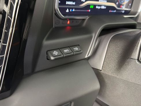 Used 2024 GMC Sierra 2500 AT4 w/ Technology Package AWD/4WD image 31
