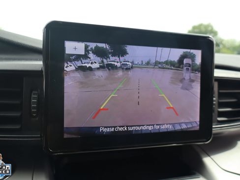 Used 2023 Ford Explorer XLT RWD image 21