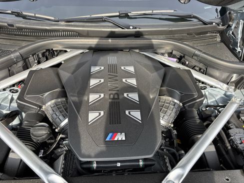 Used 2025 BMW X6 M60i image 16