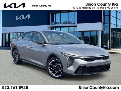 New 2025 Kia K4 GT-Line w/ GT-Line Premium Package