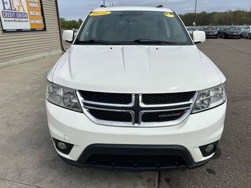 Used 2015 Dodge Journey SXT w/ Flexible Seating Group FWD image 2