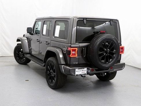 Used 2021 Jeep Wrangler Unlimited Sahara image 8