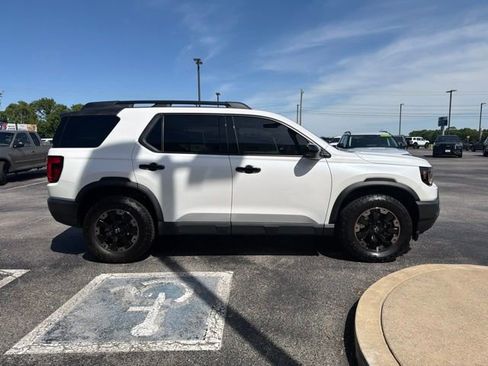 Used 2026 Honda Passport TrailSport Elite image 3